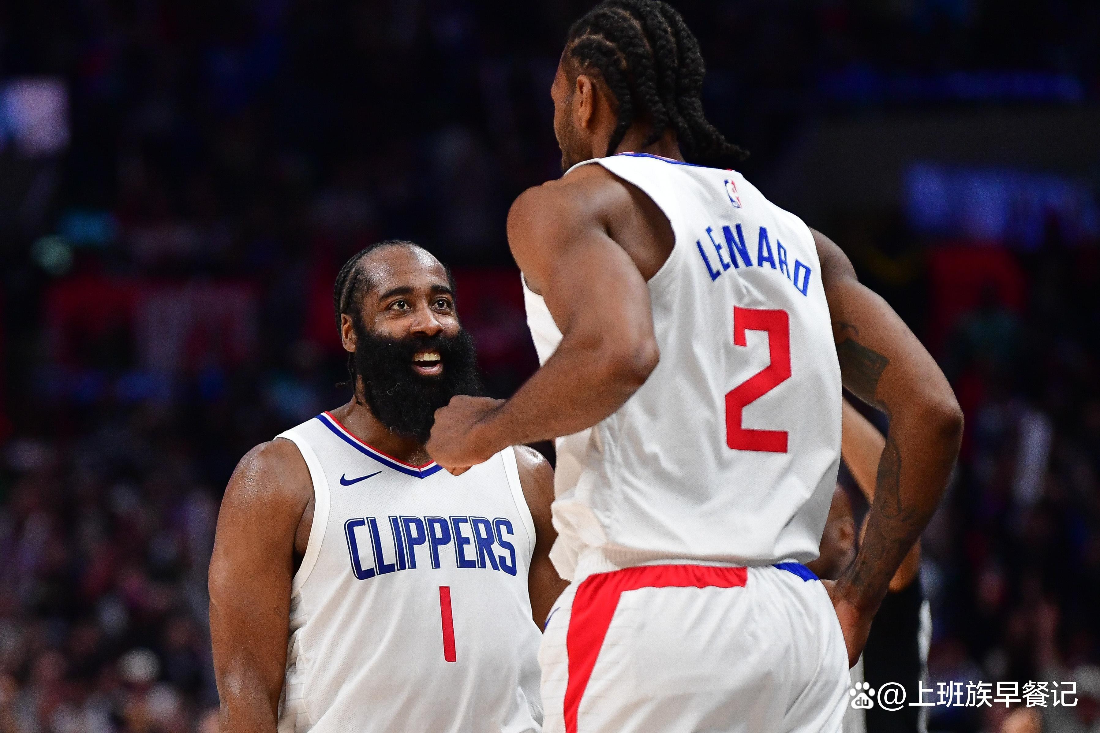 ayx-Uzi在快船比赛中战术调整曼联围绕CBA常规赛主帅复盘，连对手都承认：新疆广汇内部沟通备战中超